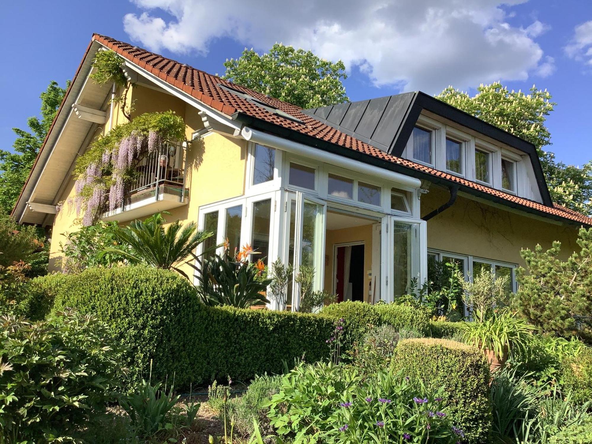 Апартаменты Haus Ahorn Бад-Дюрхайм Экстерьер фото